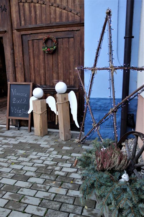 Foto Vianočného Vidieckeho domu vo Vlčkovciach