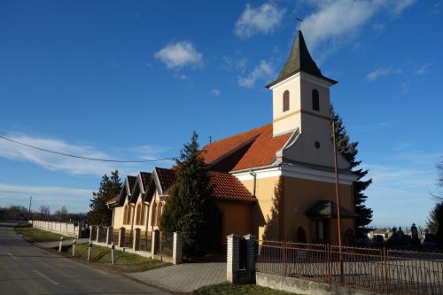 Foto Kostol sv. Jozefa v Slovenskej Novej Vsi