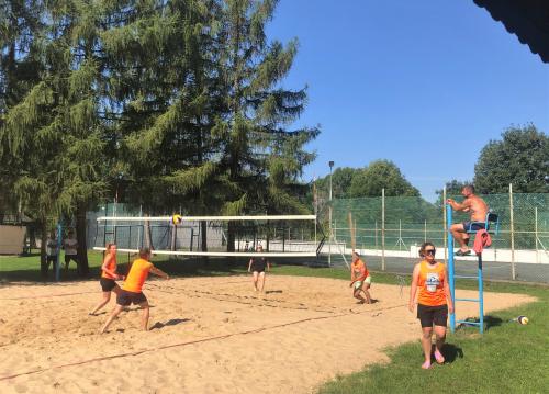 Turnaj v plážovom volejbale v Cíferi